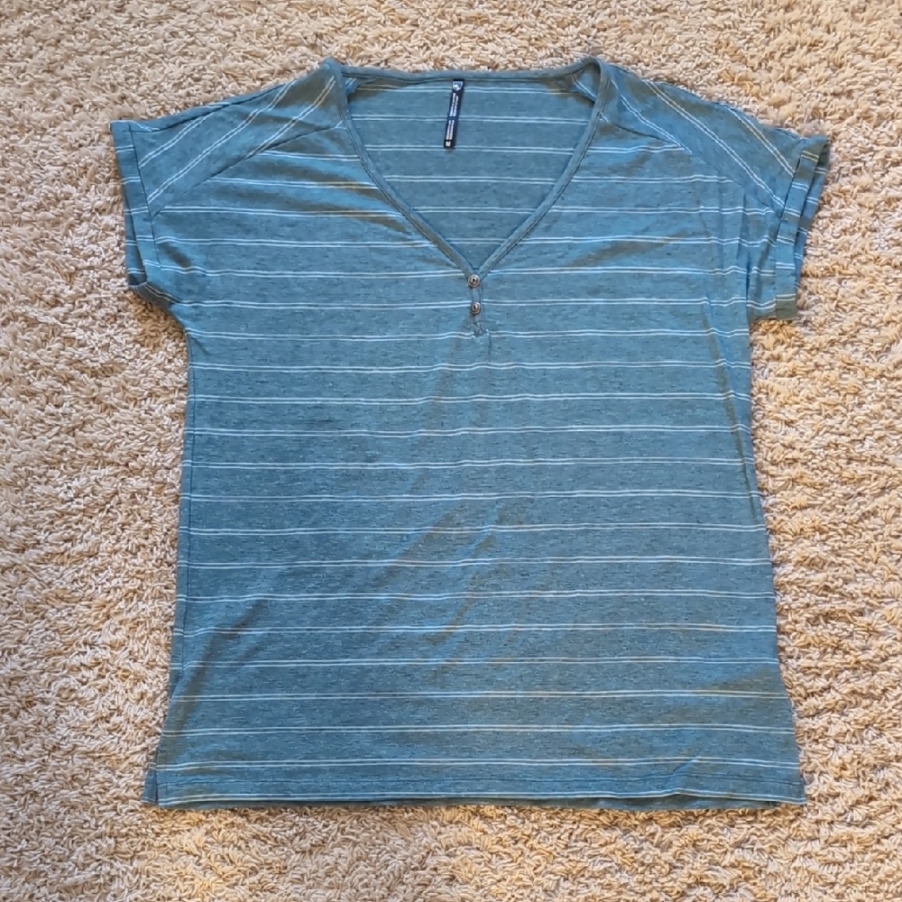 Kuhl Blue Striped V-Neck Women's Top